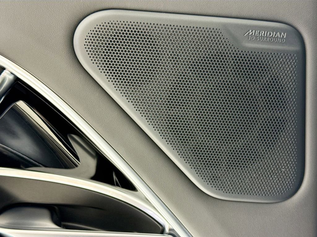 Used 2024 Land Rover Range Rover SE image 23