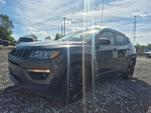 Used 2018 Jeep Compass Latitude FWD image 4