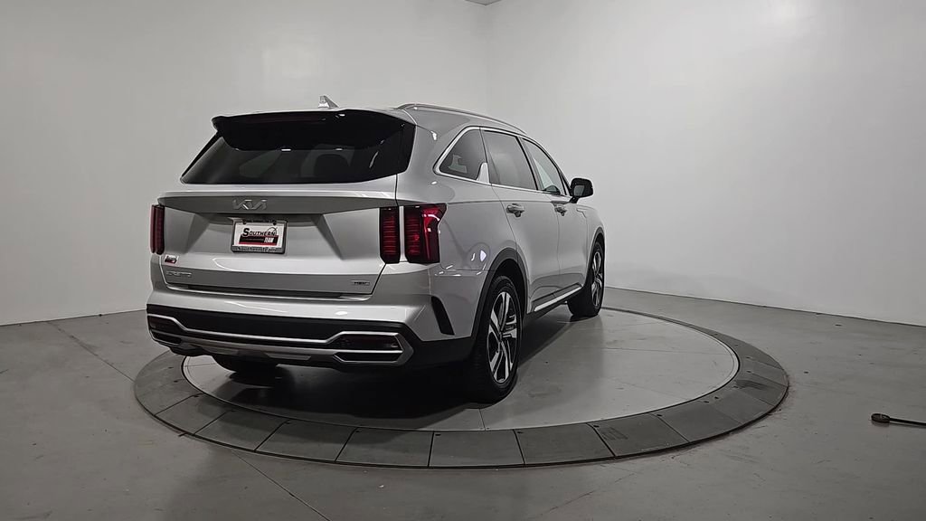 Used 2023 Kia Sorento EX image 5