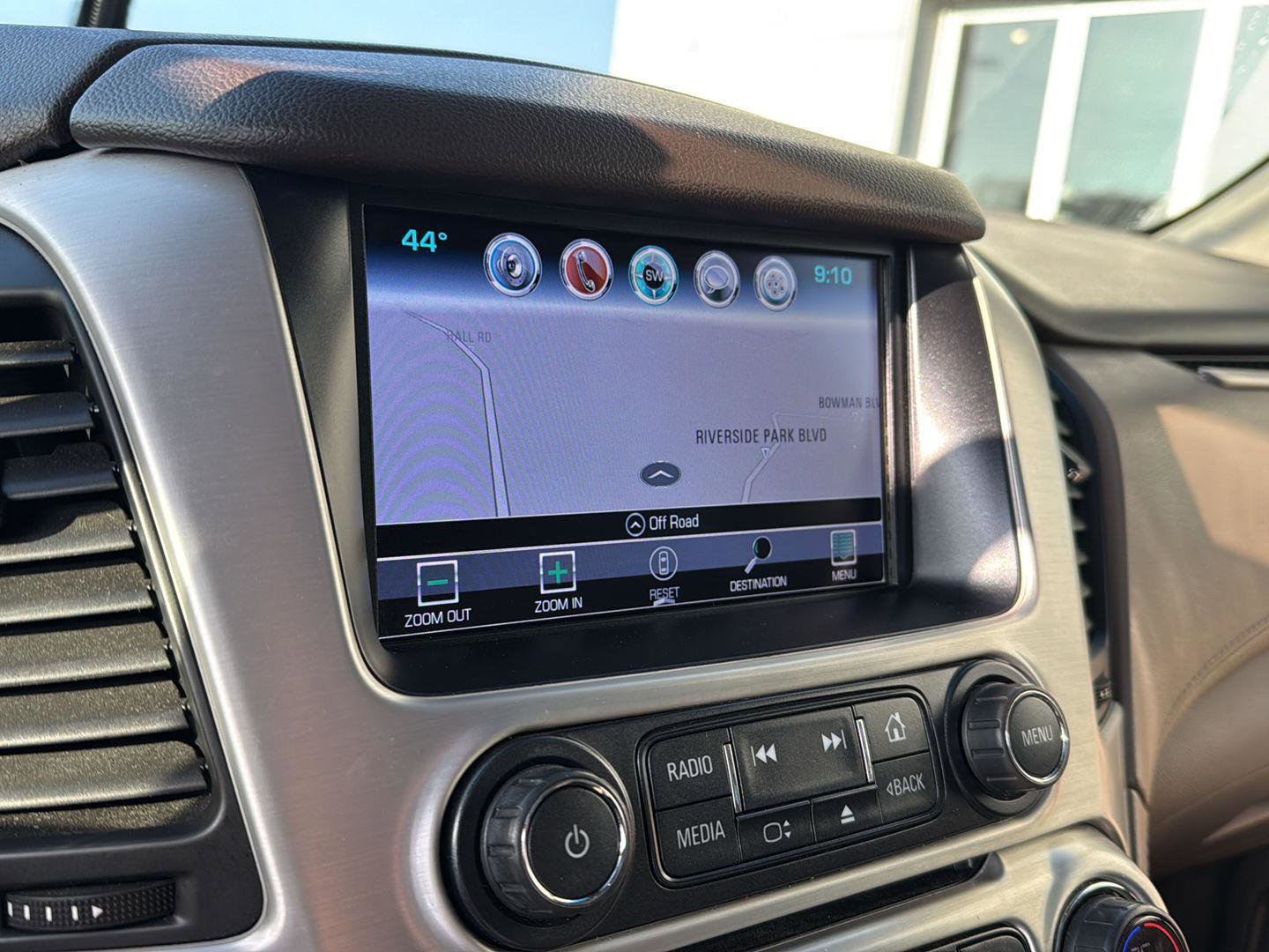 Used 2018 GMC Yukon SLT w/ Premium Edition image 26