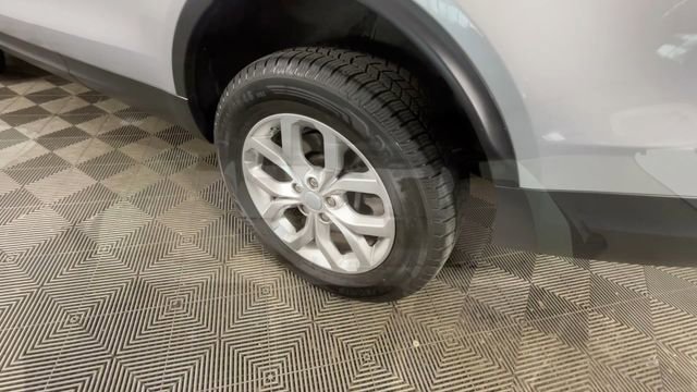 Used 2020 Land Rover Discovery SE AWD/4WD image 14
