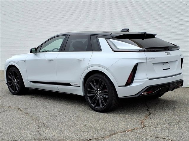 New 2026 Cadillac Lyriq V image 3
