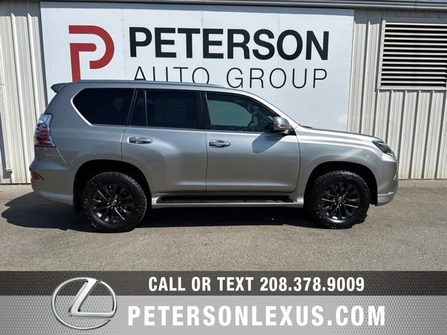 Used 2023 Lexus GX 460 Premium w/ Premium Package AWD/4WD image 3