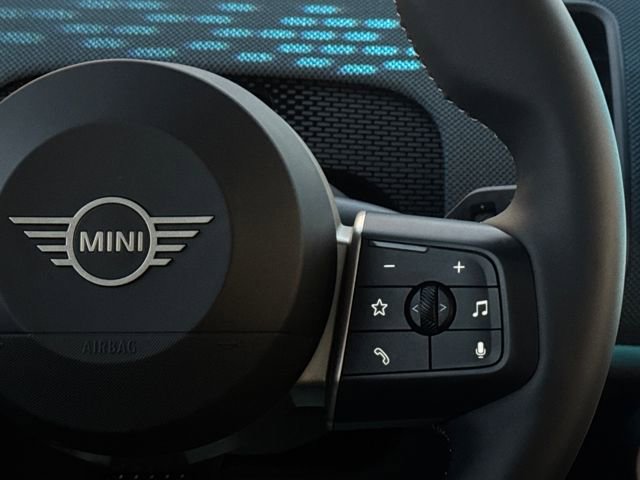 Used 2025 MINI Cooper Countryman S w/ Comfort Package Max image 23