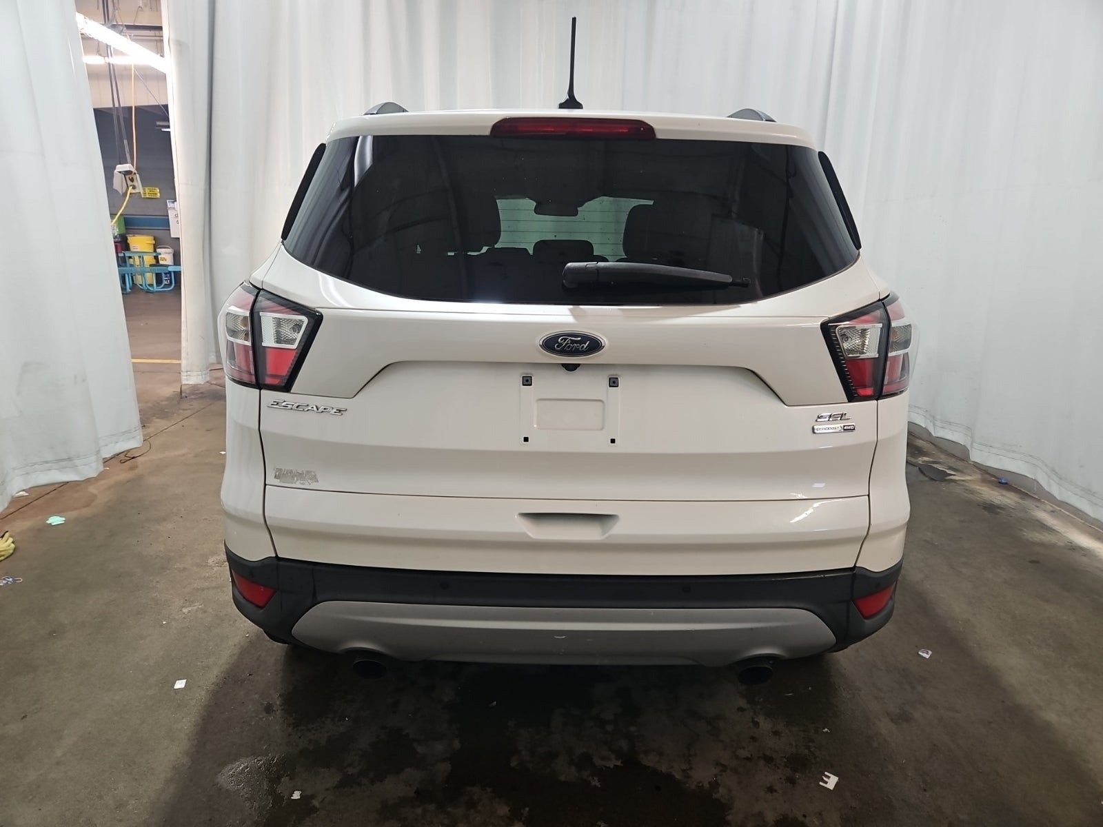 Used 2018 Ford Escape SEL AWD/4WD image 4