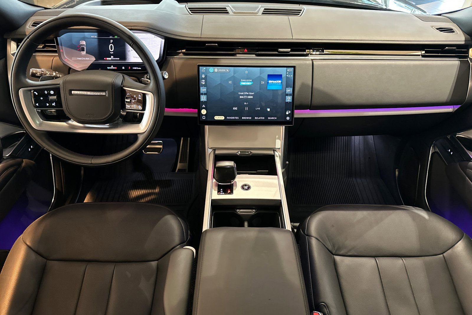 Used 2025 Land Rover Range Rover SV image 15