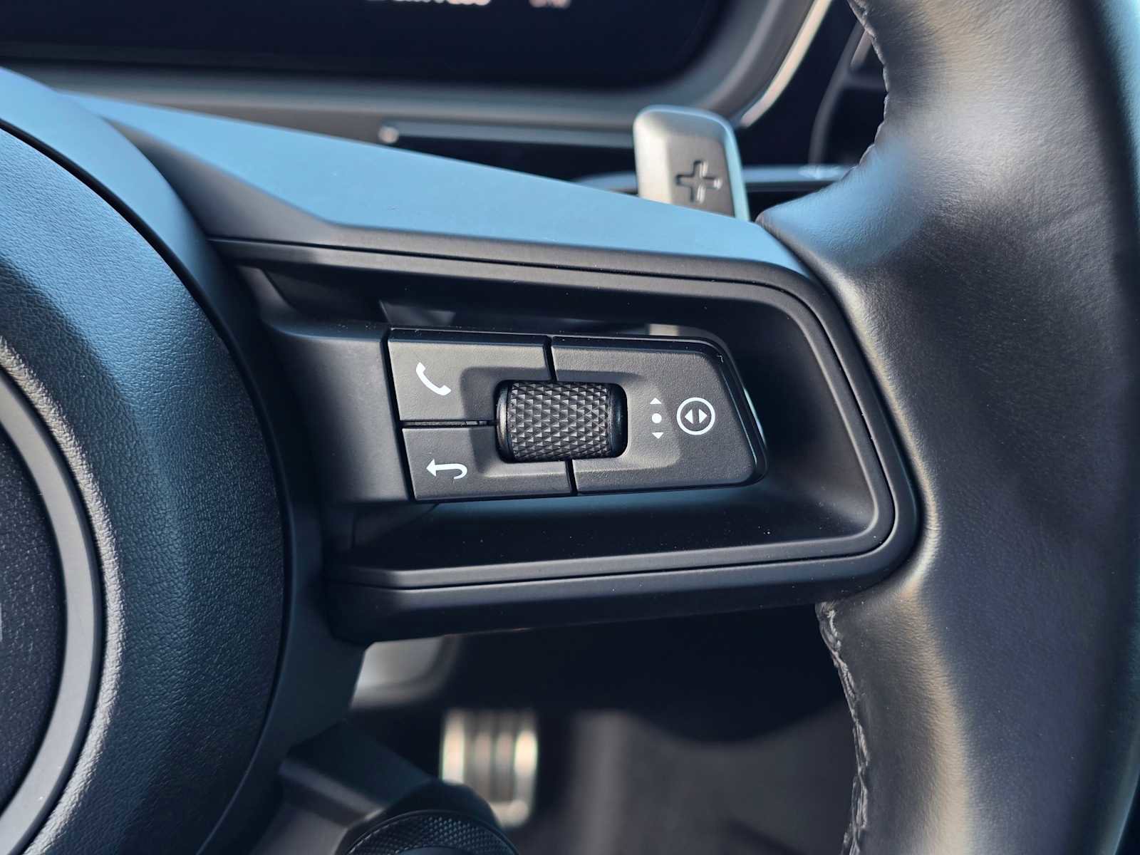 Used 2024 Porsche Cayenne S AWD/4WD image 28