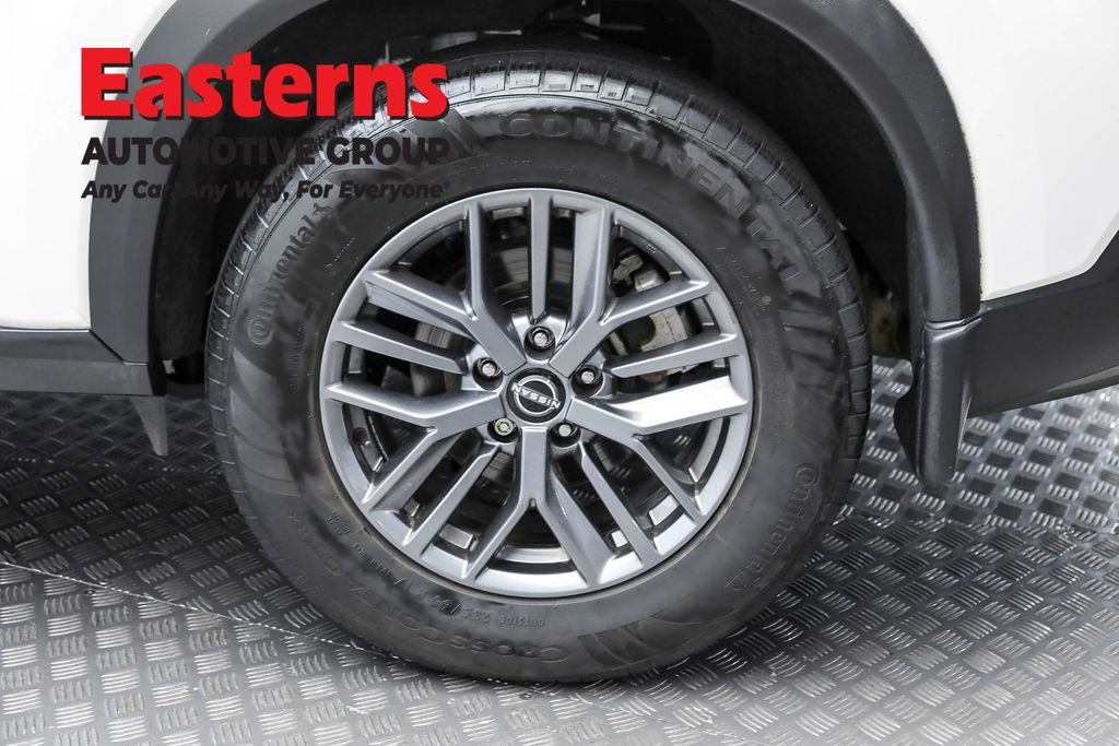 Used 2022 Nissan Rogue S image 8