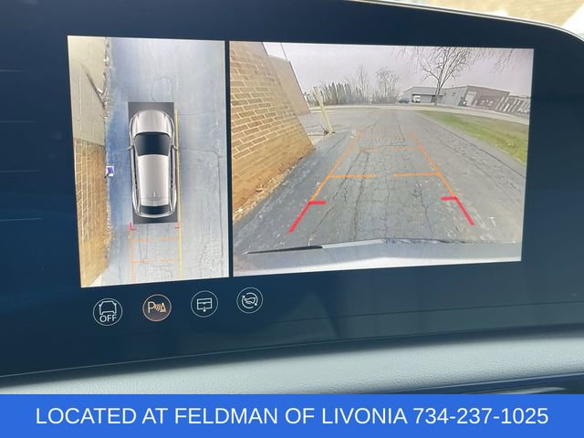 Certified 2025 Cadillac Optiq Luxury 1 w/ LPO, Floor Liner Package image 15