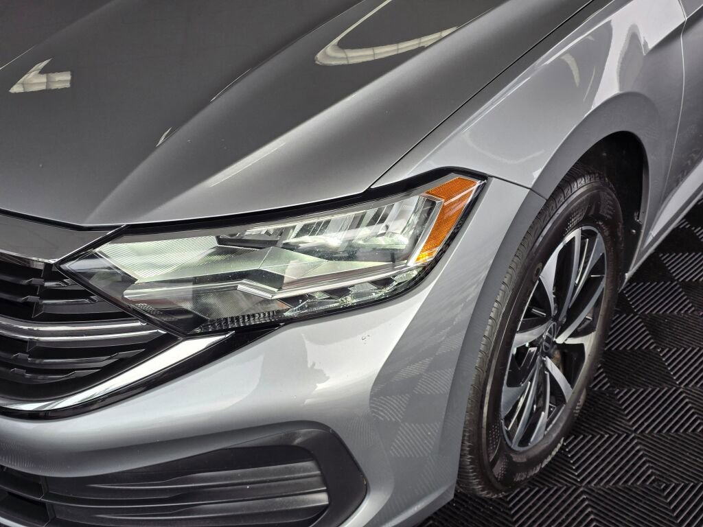Used 2024 Volkswagen Jetta S image 10