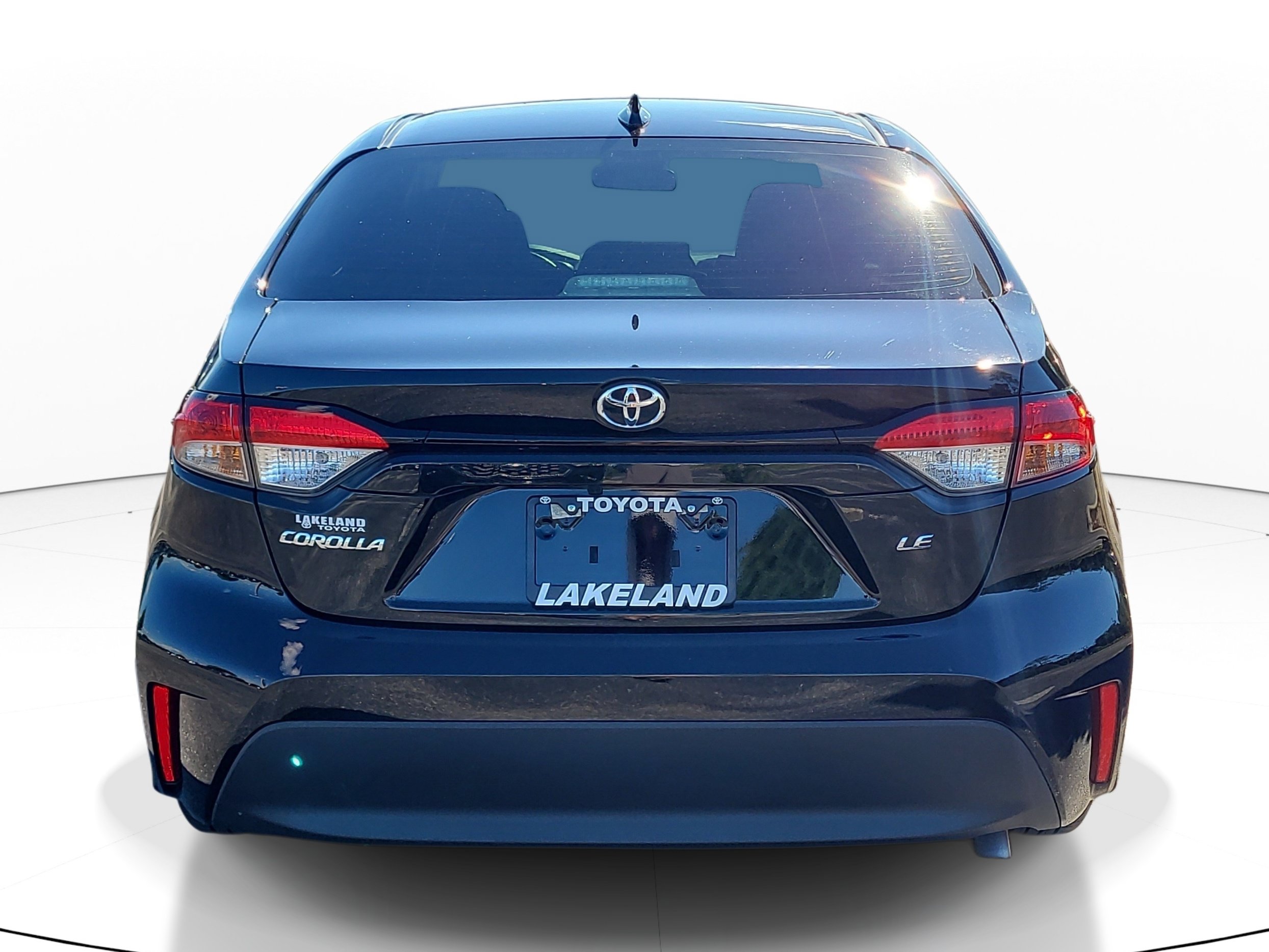 Certified 2025 Toyota Corolla LE FWD image 6