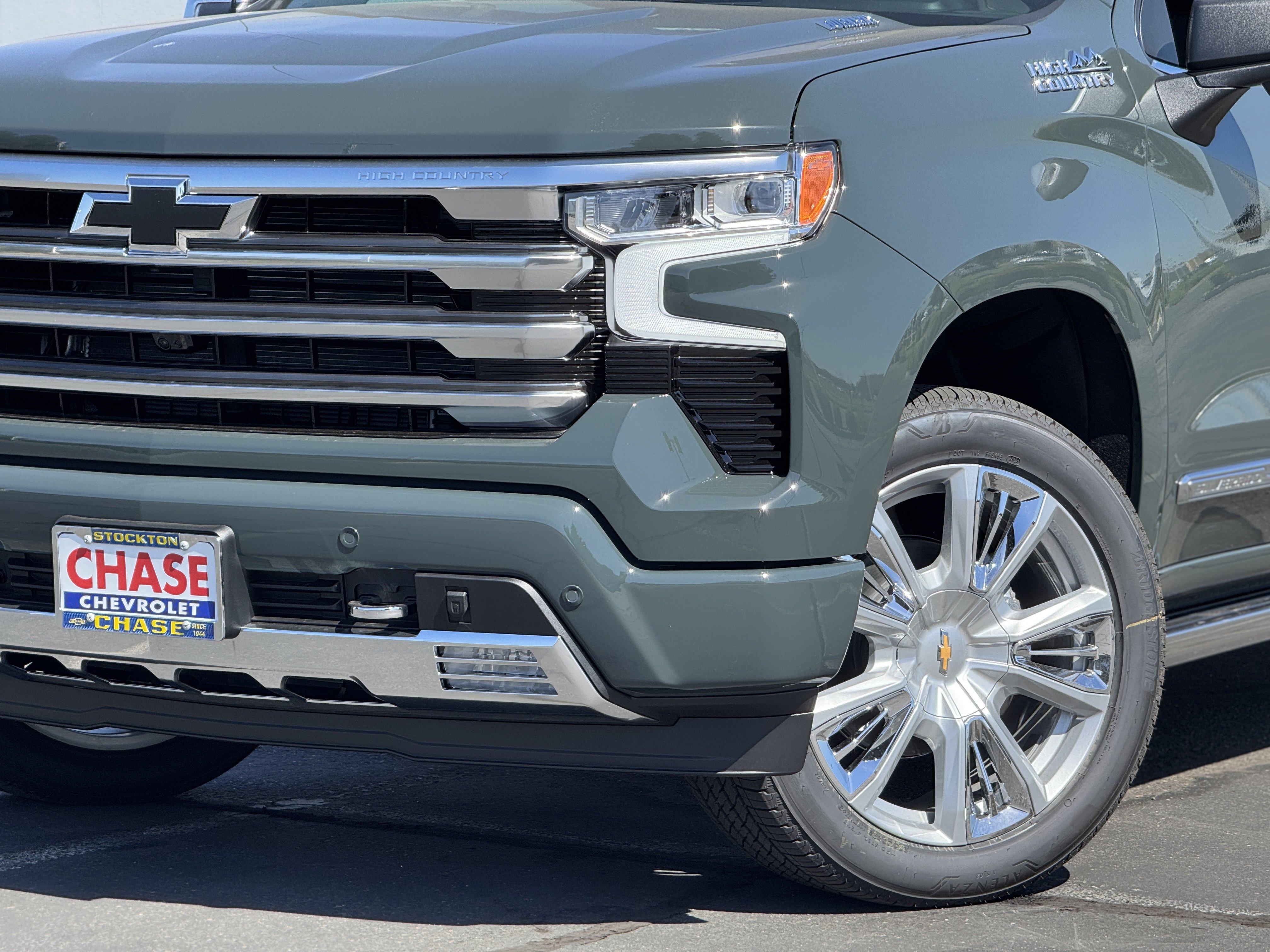 New 2026 Chevrolet Silverado 1500 High Country image 3