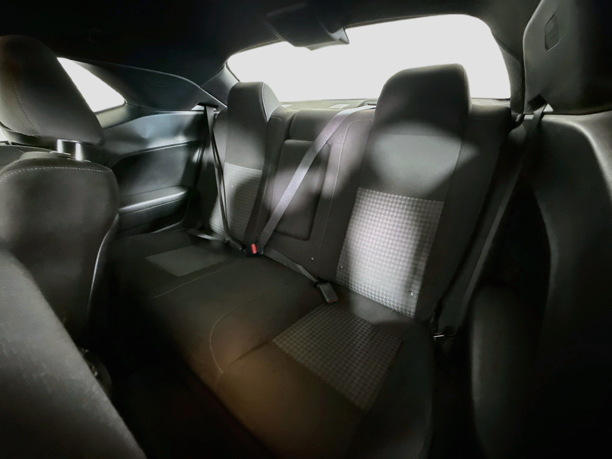 Used 2022 Dodge Challenger GT RWD image 25