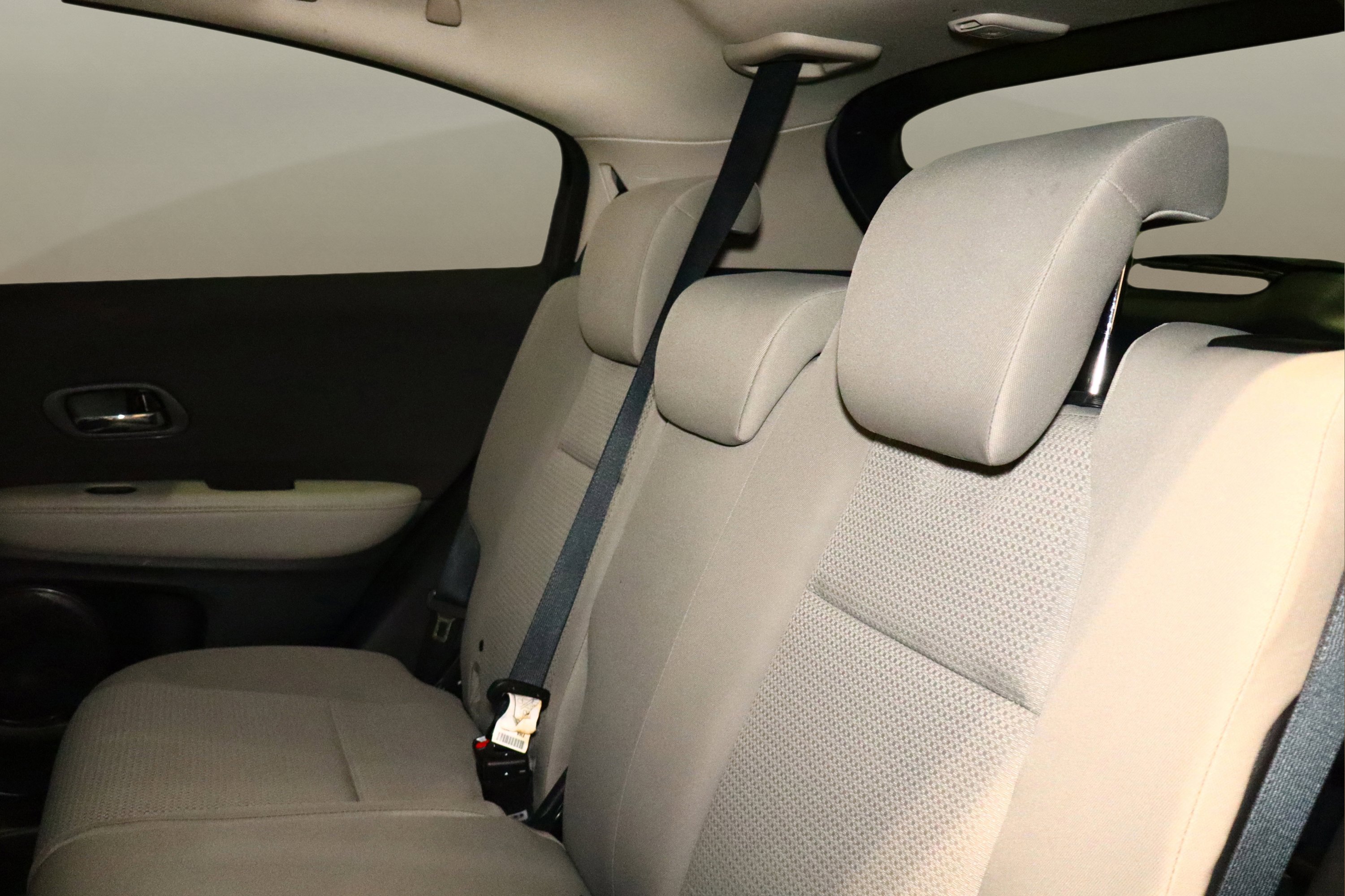 Used 2022 Honda HR-V LX image 13