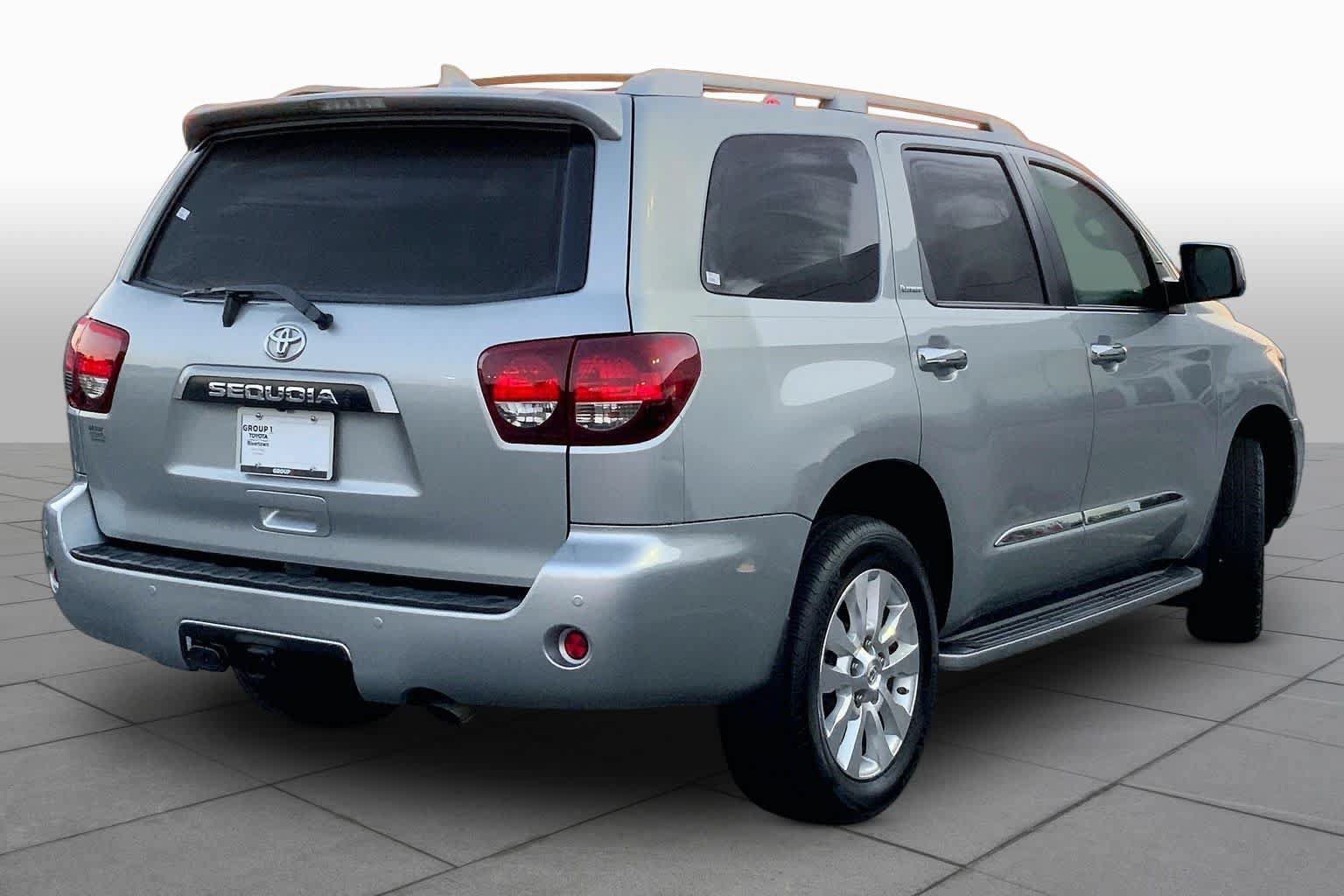 Used 2020 Toyota Sequoia Platinum RWD image 12