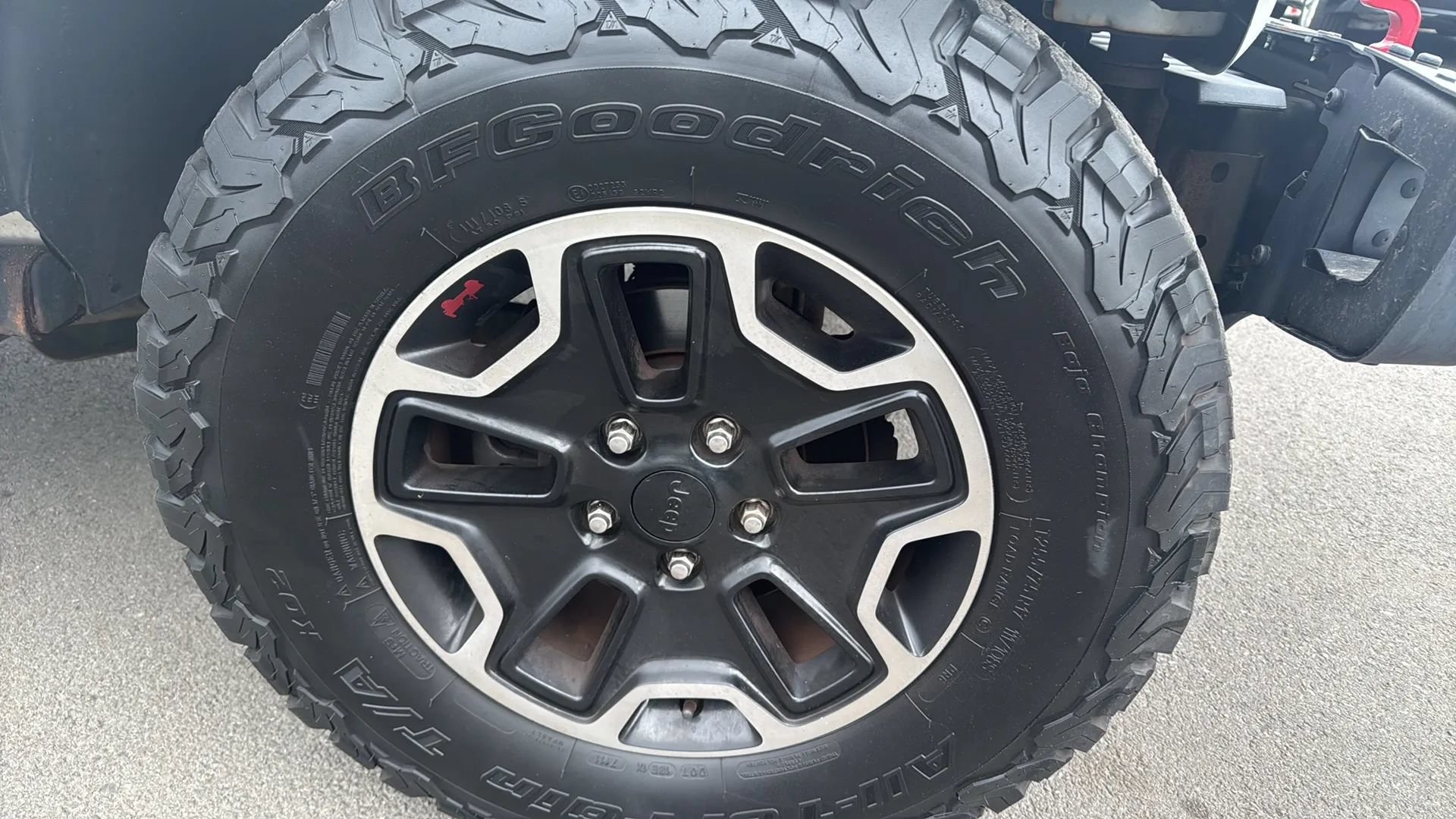 Used 2014 Jeep Wrangler Unlimited Rubicon AWD/4WD image 14