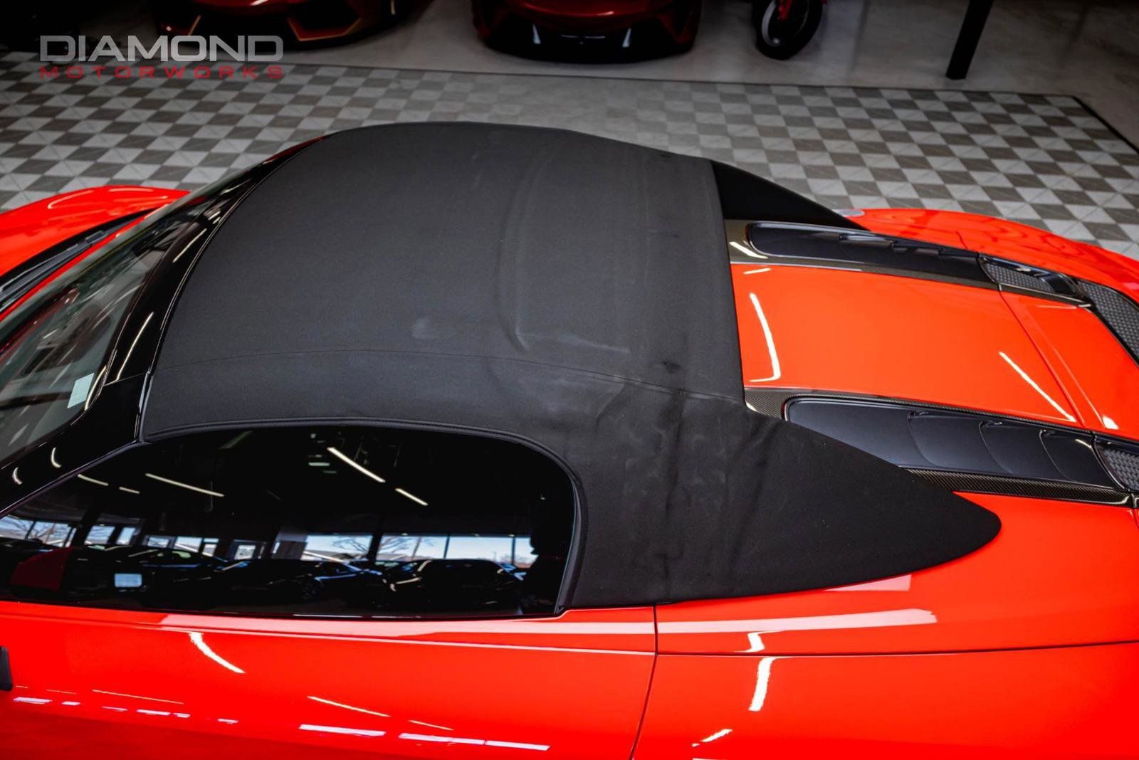 Used 2018 Audi R8 V10 w/ Carbon Exterior Package image 7