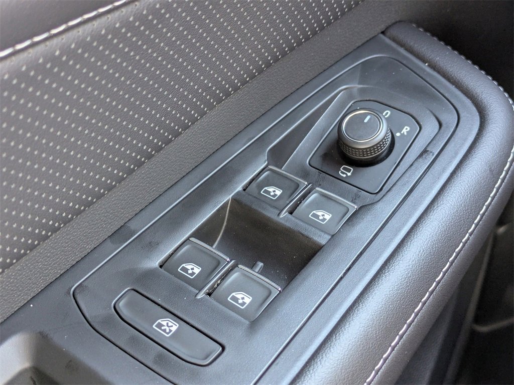 New 2026 Volkswagen Atlas Cross Sport SEL Premium R-Line image 26