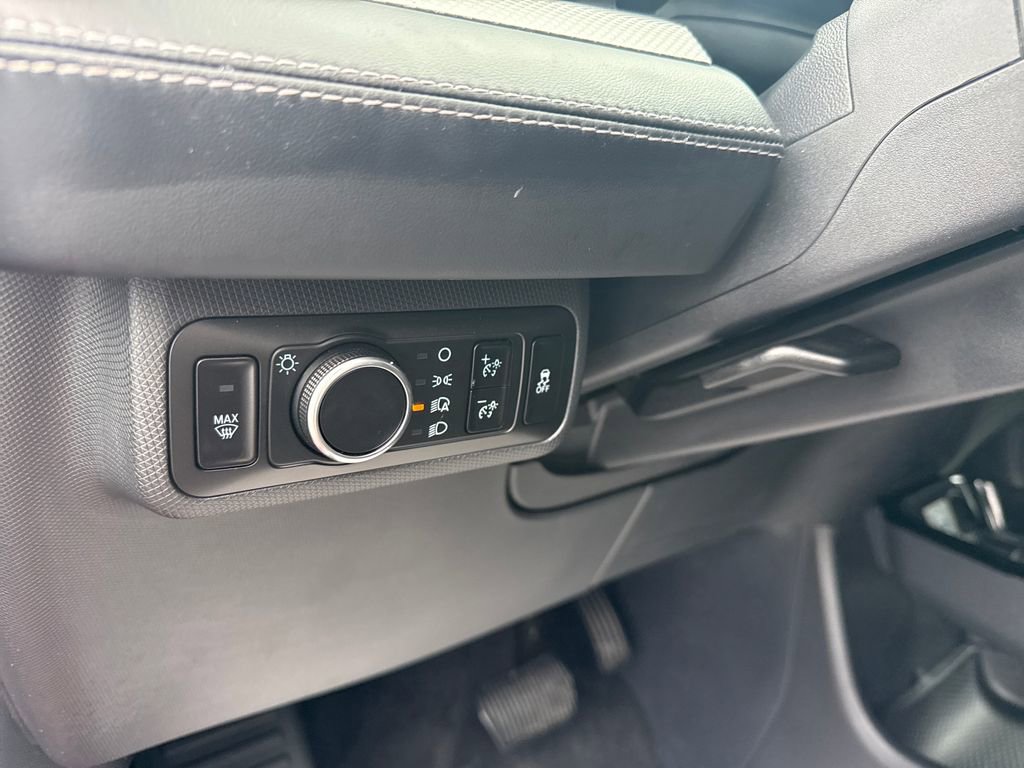 Used 2023 Ford Mustang Mach-E Select image 23