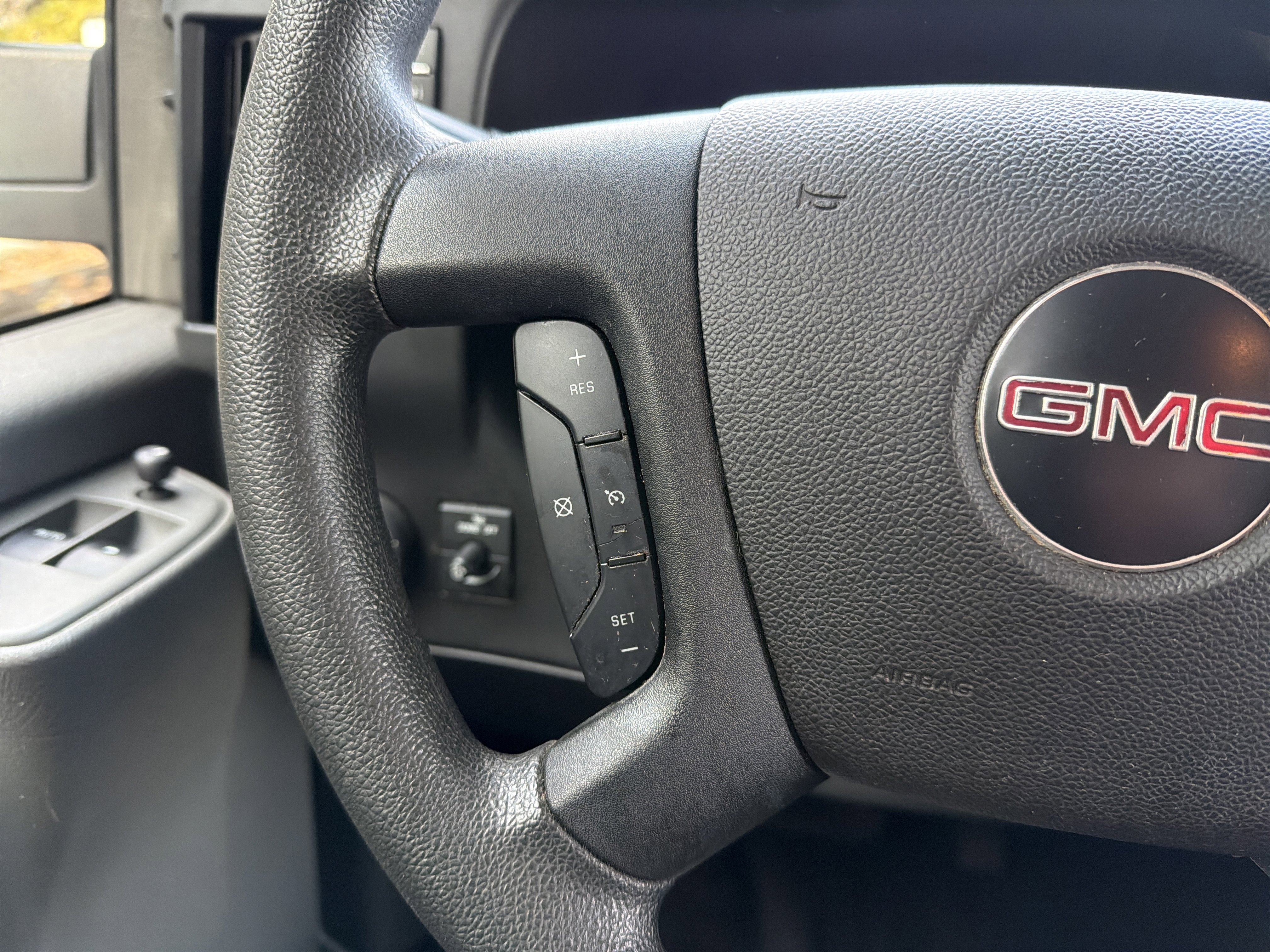 Used 2021 GMC Savana 2500 w/ Driver Convenience Package image 19