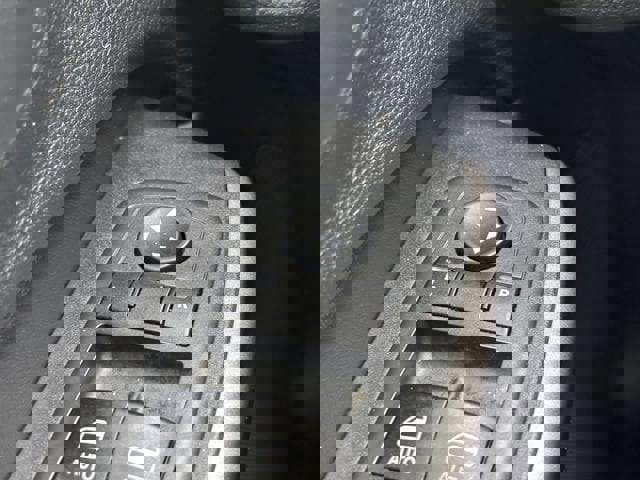 Used 2020 Jeep Cherokee Limited image 25