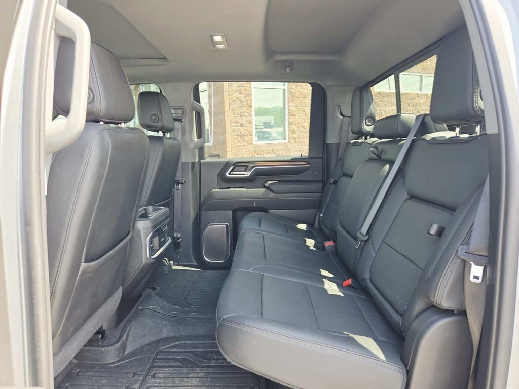 Used 2024 GMC Sierra 3500 Denali w/ Denali Reserve Package AWD/4WD image 13