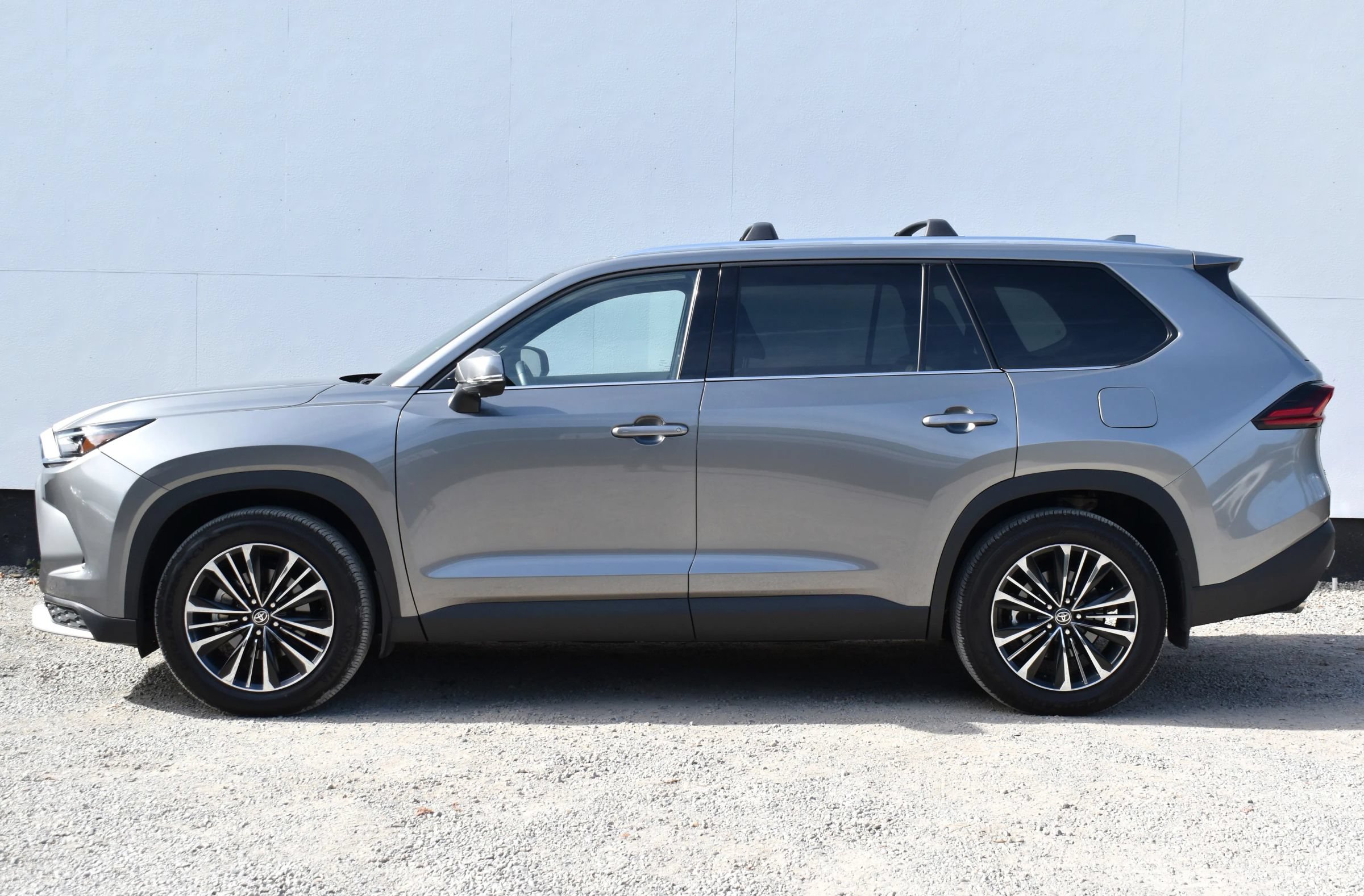 Used 2026 Toyota Grand Highlander AWD Hybrid image 9