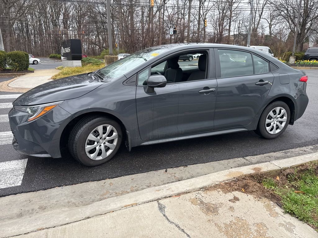 Used 2024 Toyota Corolla LE image 4