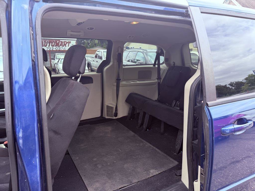 Used 2011 Dodge Grand Caravan Express w/ PWR Window Group FWD image 8