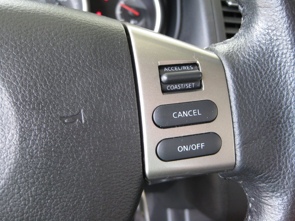 Used 2012 Nissan Versa 1.8 S w/ Special Edition Pkg FWD image 15