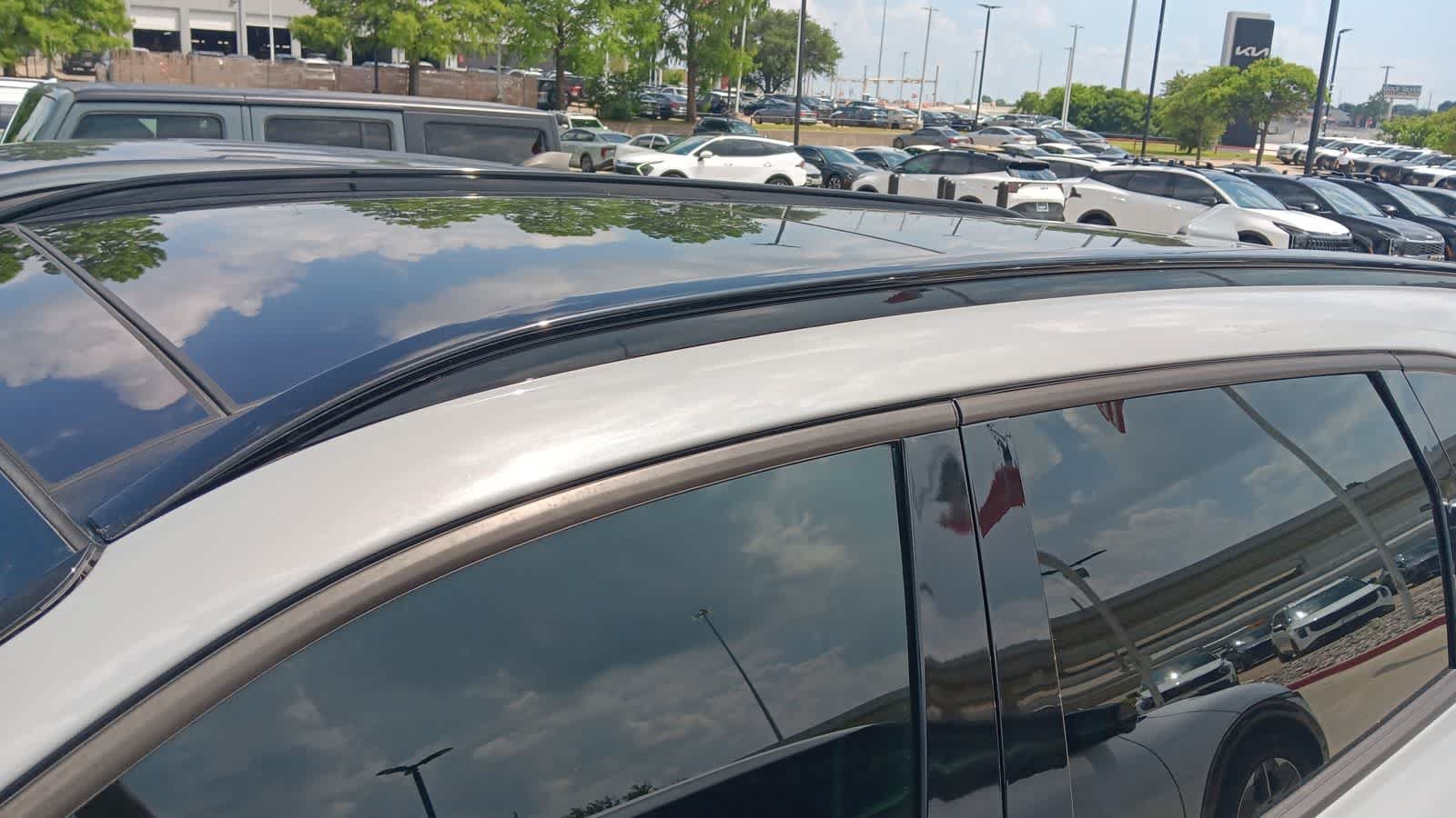 Certified 2023 Kia Sorento SX FWD image 10