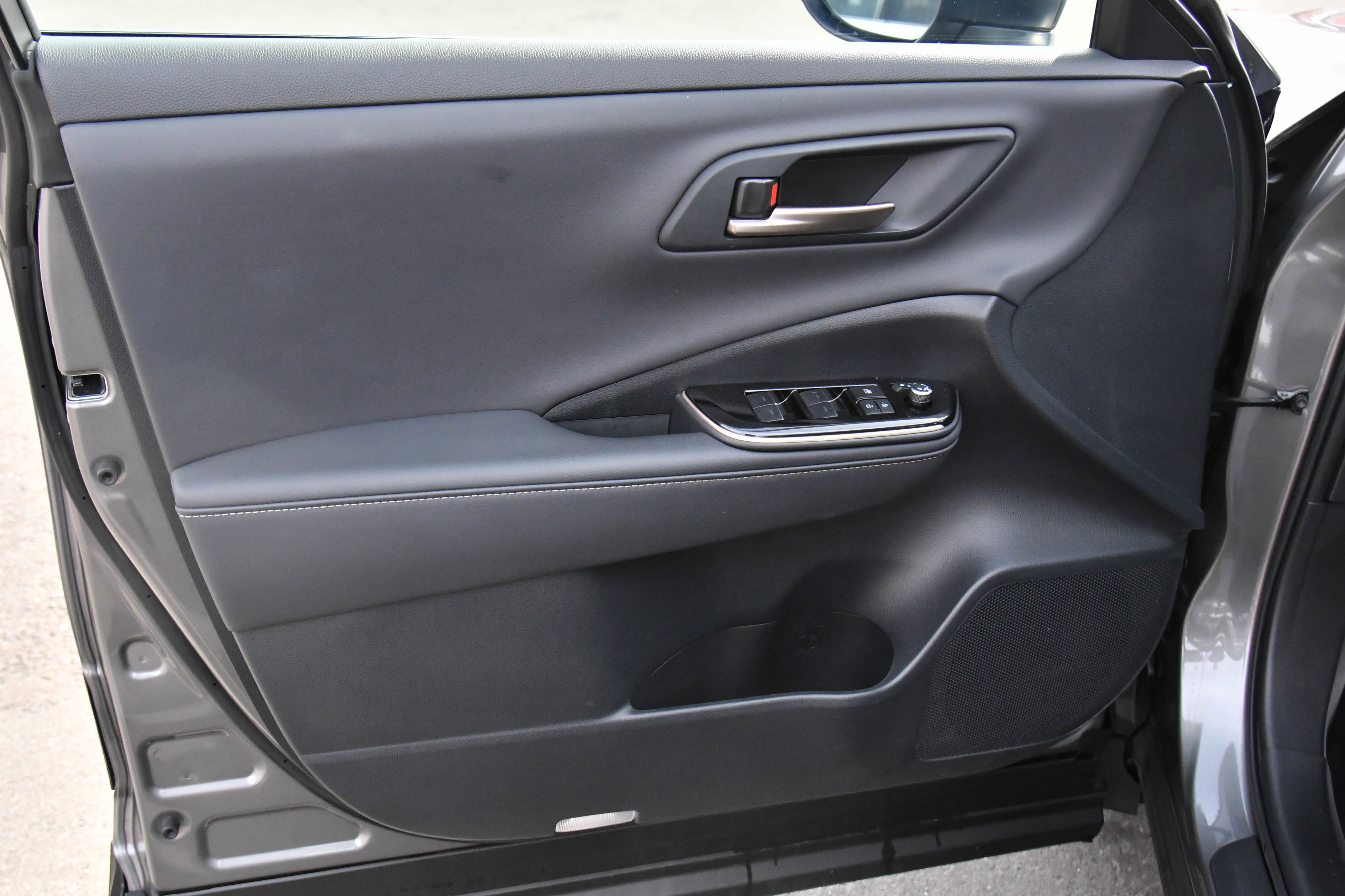 Used 2025 Toyota Crown image 14