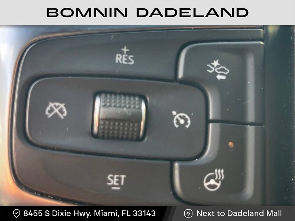 Used 2021 Chevrolet Blazer Premier w/ Driver Confidence II Package FWD image 17