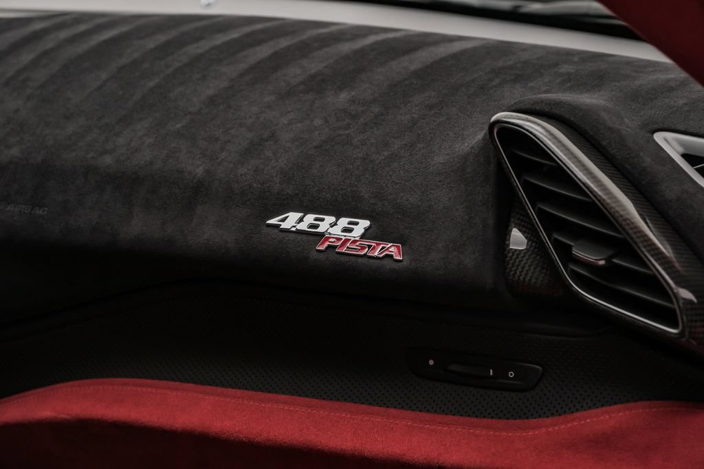 Used 2019 Ferrari 488 Pista Coupe RWD image 26