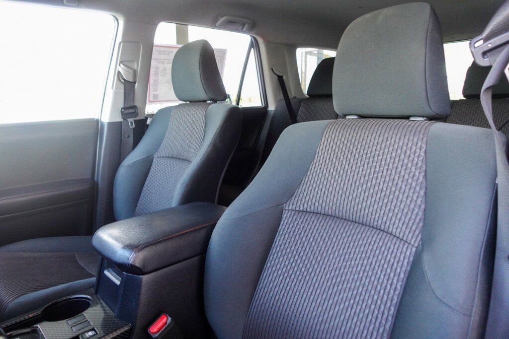 Certified 2022 Toyota 4Runner TRD Off-Road image 27