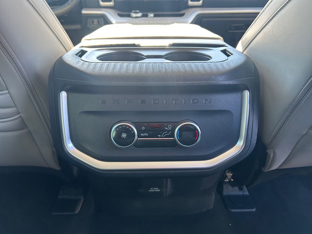 Used 2025 Ford Expedition Max Active image 26