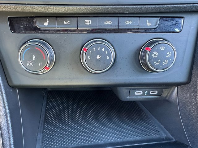 Used 2024 Volkswagen Jetta Sport image 27