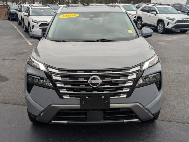 Used 2024 Nissan Rogue SL w/ SL Premium Package image 2