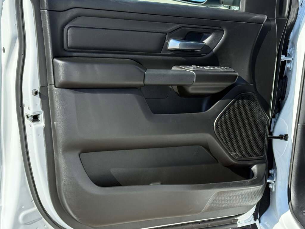 New 2026 RAM 1500 Express image 27