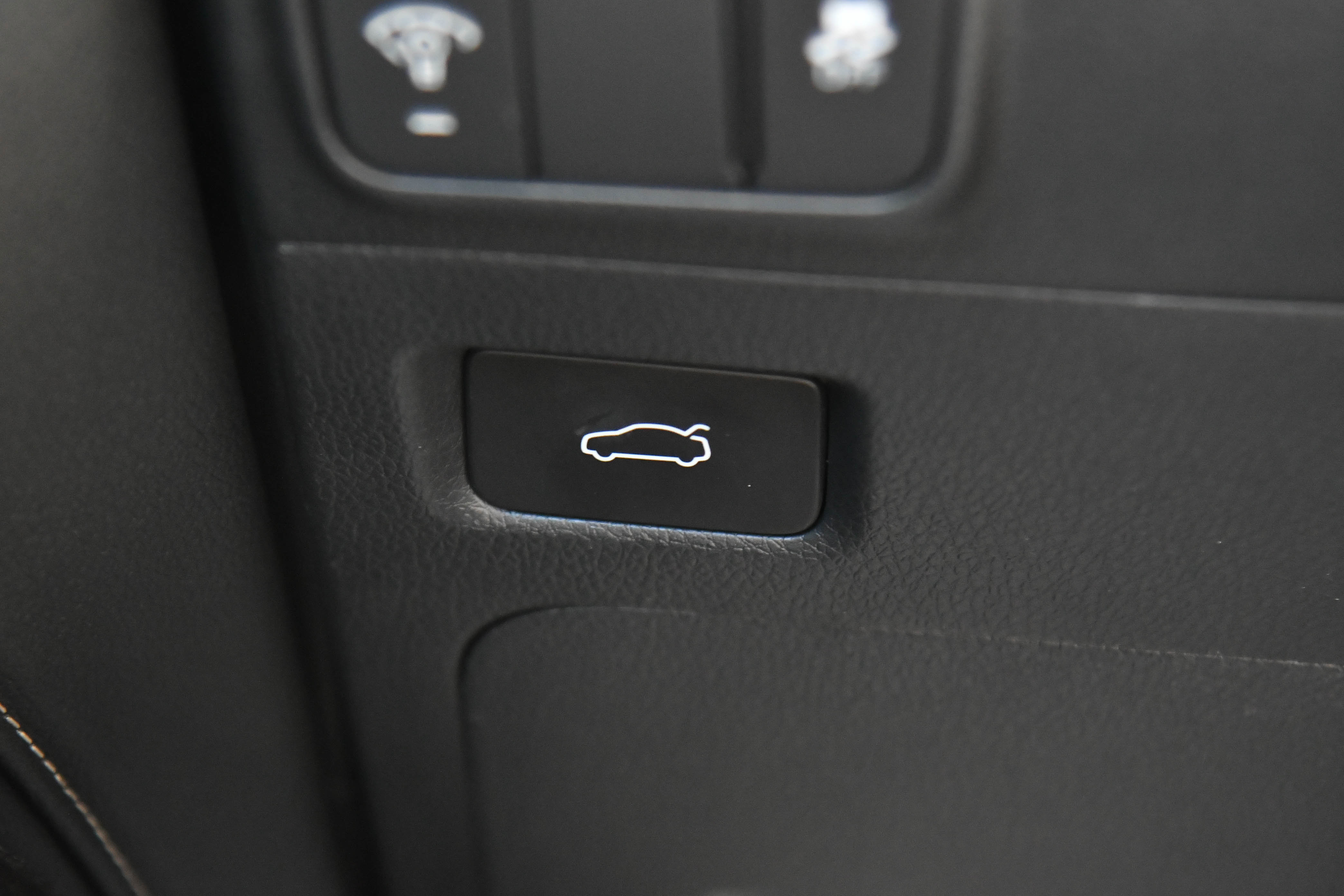 Used 2025 Kia K5 GT-Line w/ GT-Line Premium Package image 39