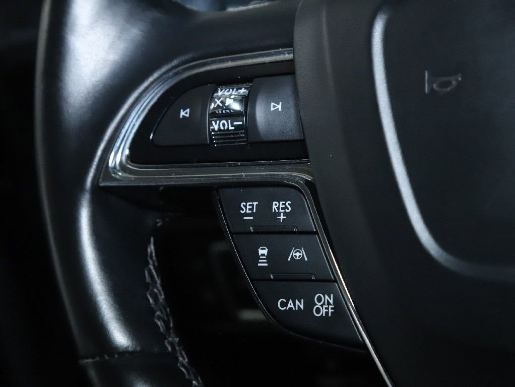 Used 2022 Lincoln Nautilus Reserve w/ Equipment Group 202A image 23