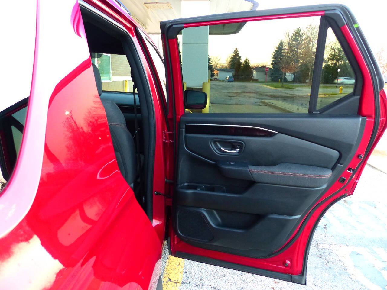 Used 2024 Honda Pilot Sport image 38