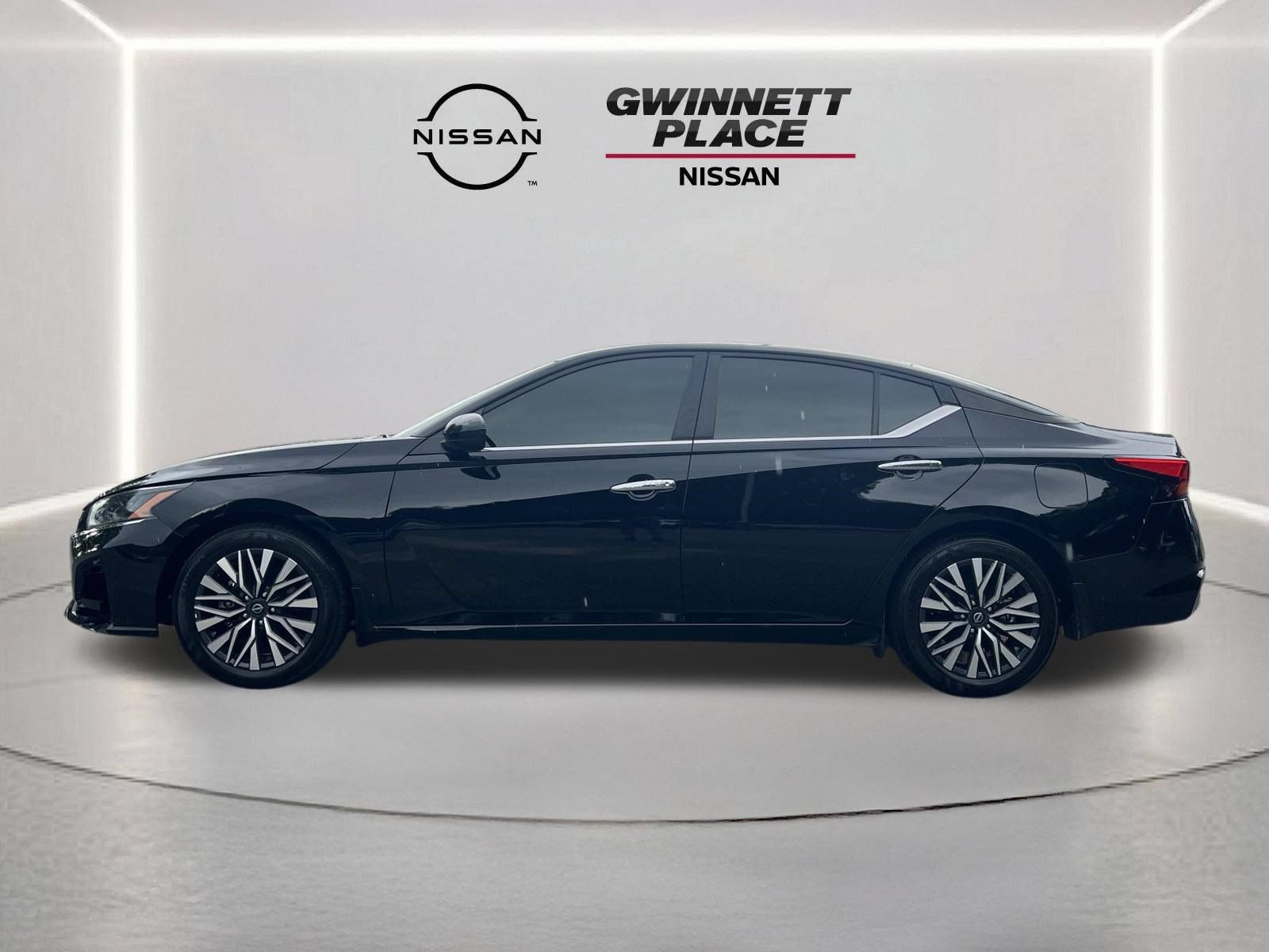 Certified 2024 Nissan Altima 2.5 SV w/ SV Premium Package FWD image 22