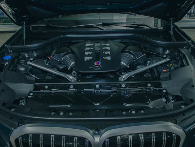 New 2026 BMW ALPINA XB7 AWD/4WD image 5