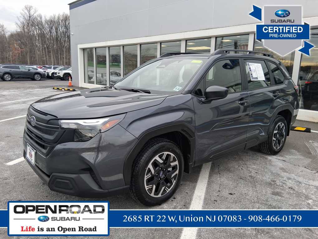 Used 2025 Subaru Forester image 3