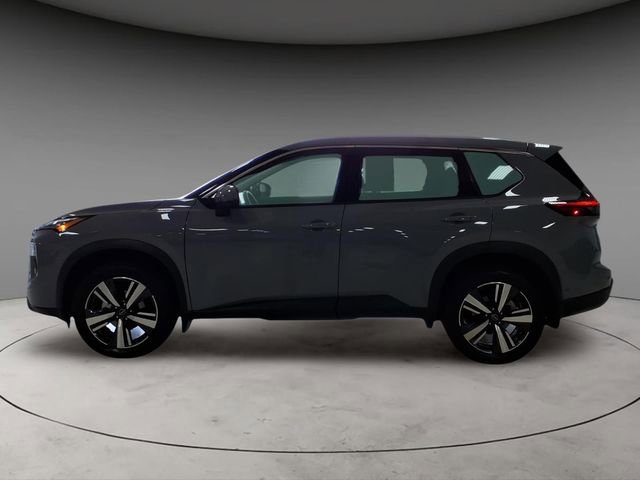 Used 2025 Nissan Rogue SL image 2