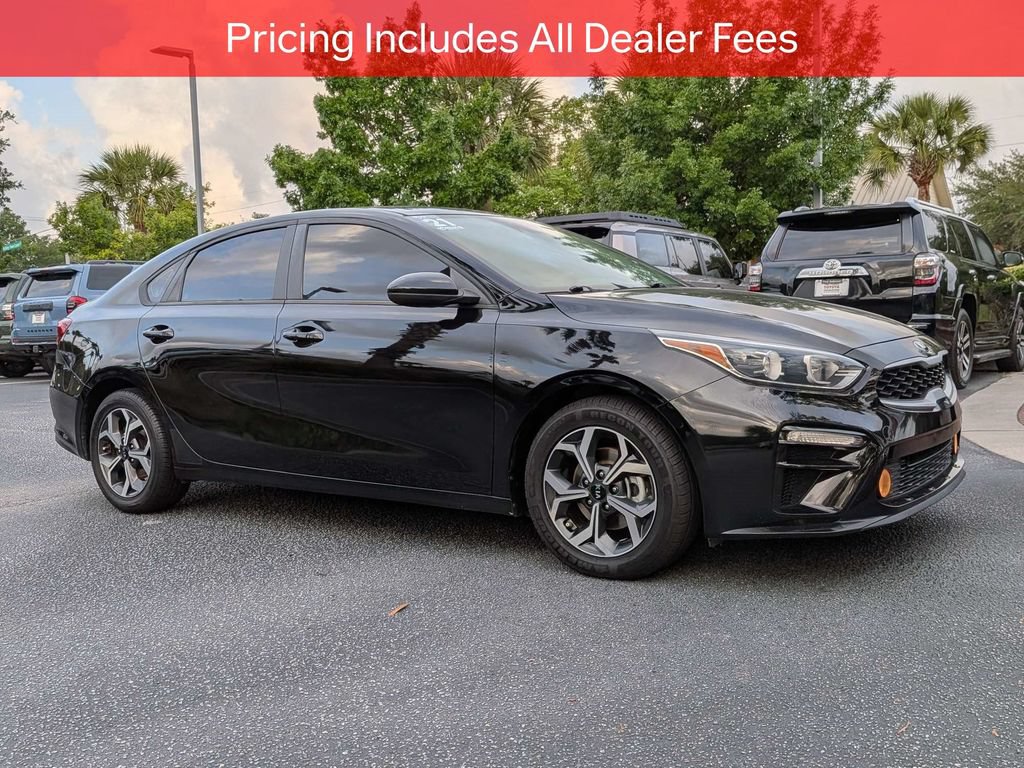 Used 2021 Kia Forte LXS FWD image 2