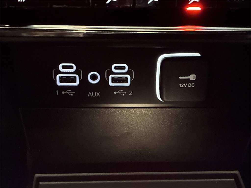 Used 2023 Jeep Grand Cherokee Overland image 39