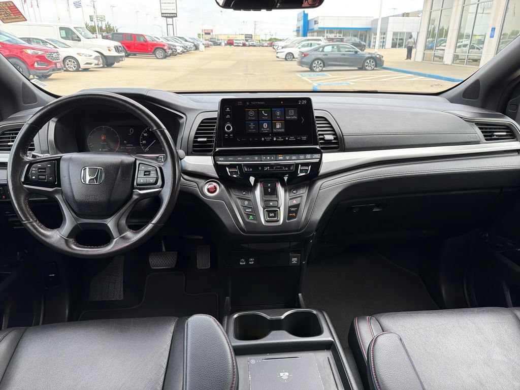 Certified 2025 Honda Odyssey Sport-L image 16