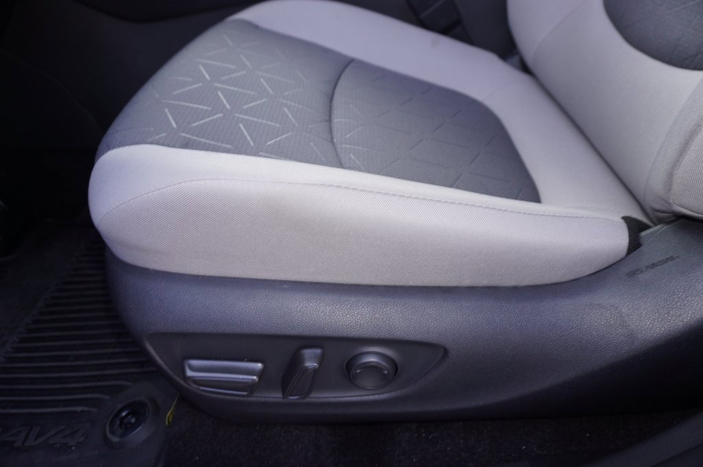 New 2025 Toyota RAV4 XLE image 10